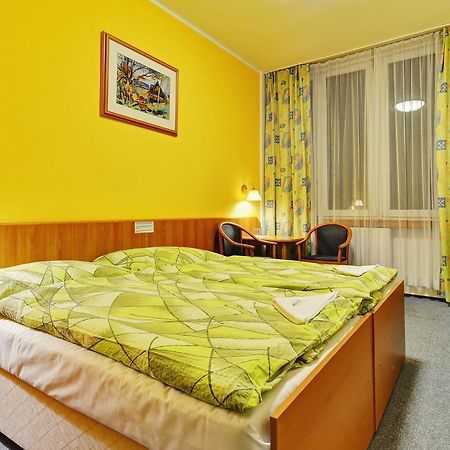 Hotel Slunce Havlíčkův Brod Extérieur photo