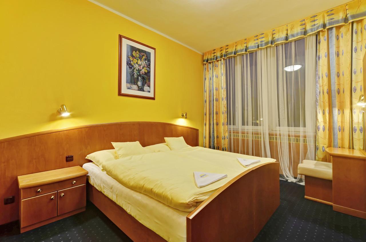 Hotel Slunce Havlíčkův Brod Extérieur photo